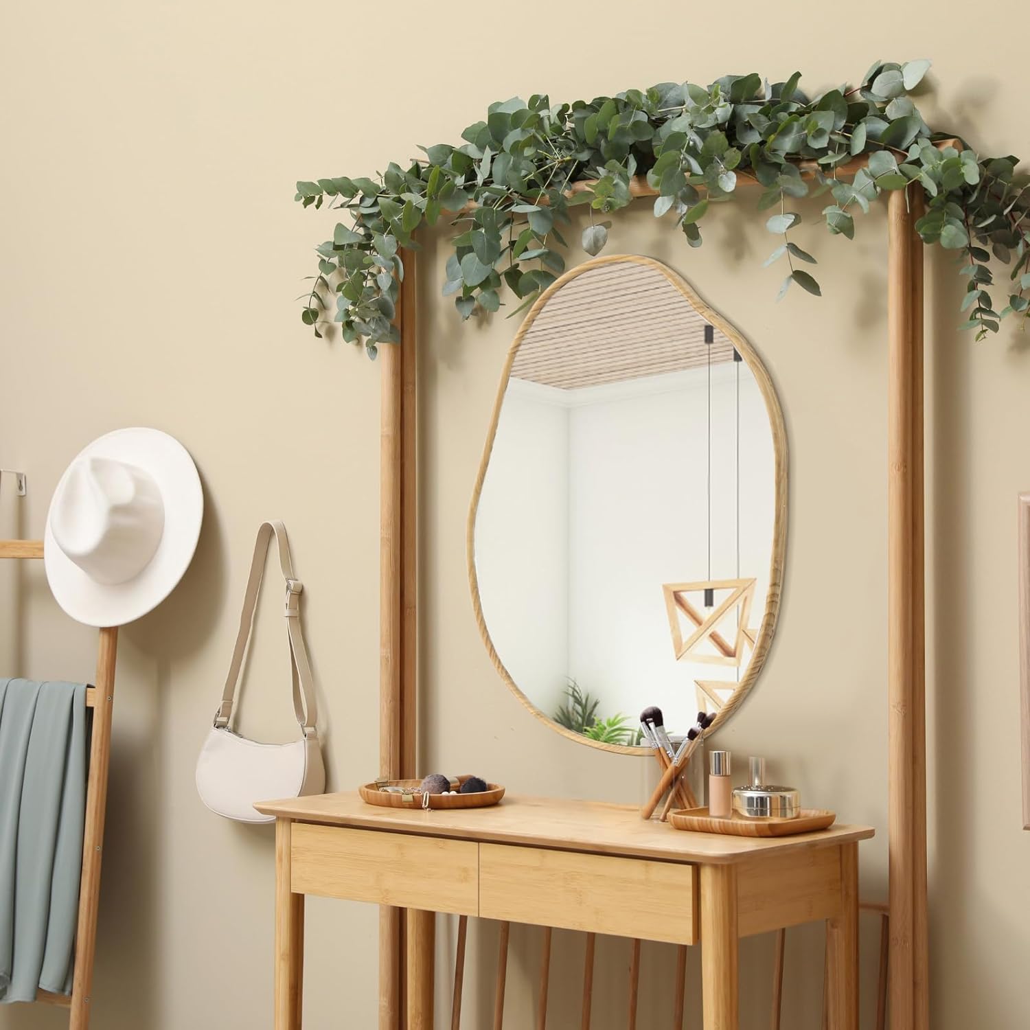 ULIKE Irregular Wall Mirror